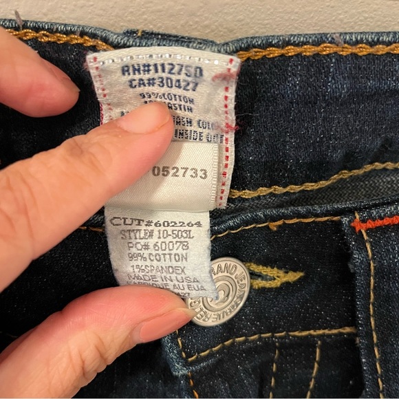 True Religion Woman’s Boot Cut/Low Rise Jeans - Picture 4 of 11